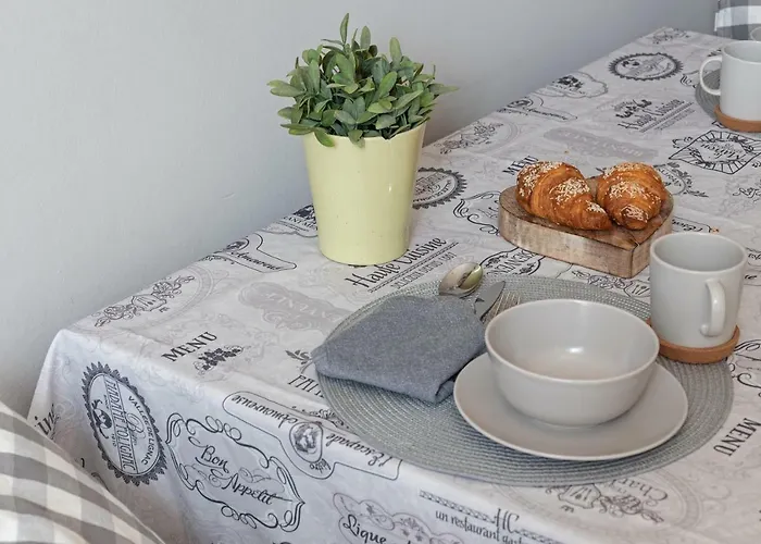 Vittoria Corner - Bymyhomeincomo