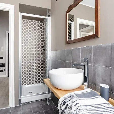 Semesterbostad Vittoria Corner - Bymyhomeincomo *